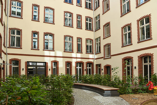 Linienstraße 142-143